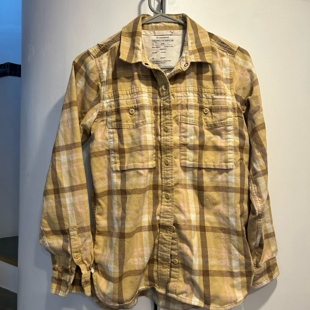 Cute soft REI flannel